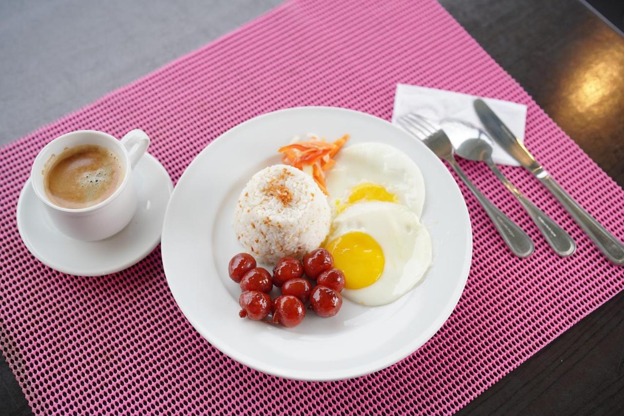 Arzo Hotel Premier Makati City Dış mekan fotoğraf