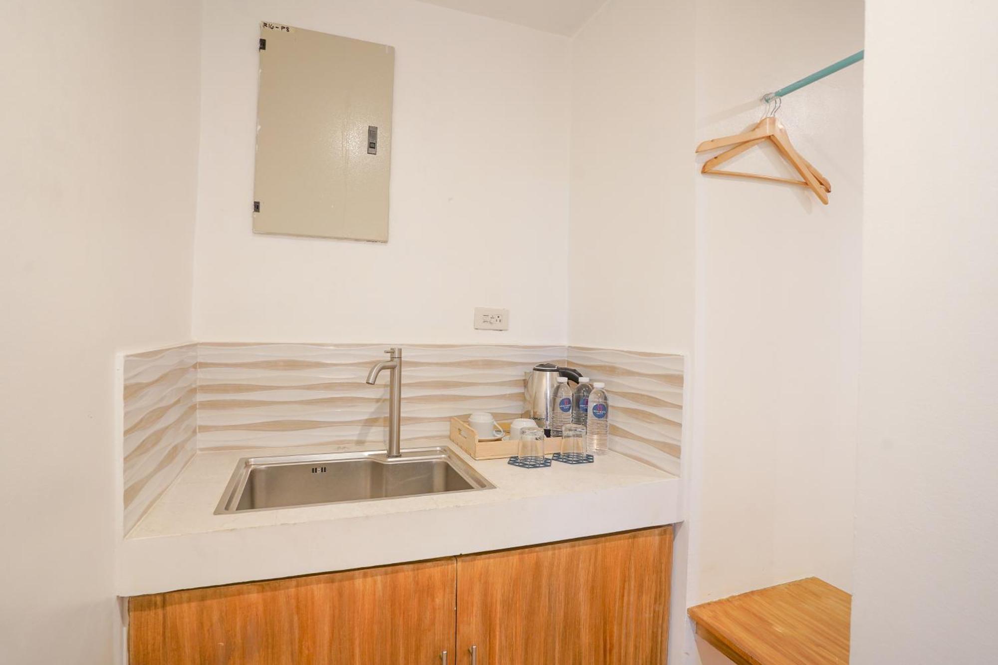 Arzo Hotel Premier Makati City Dış mekan fotoğraf