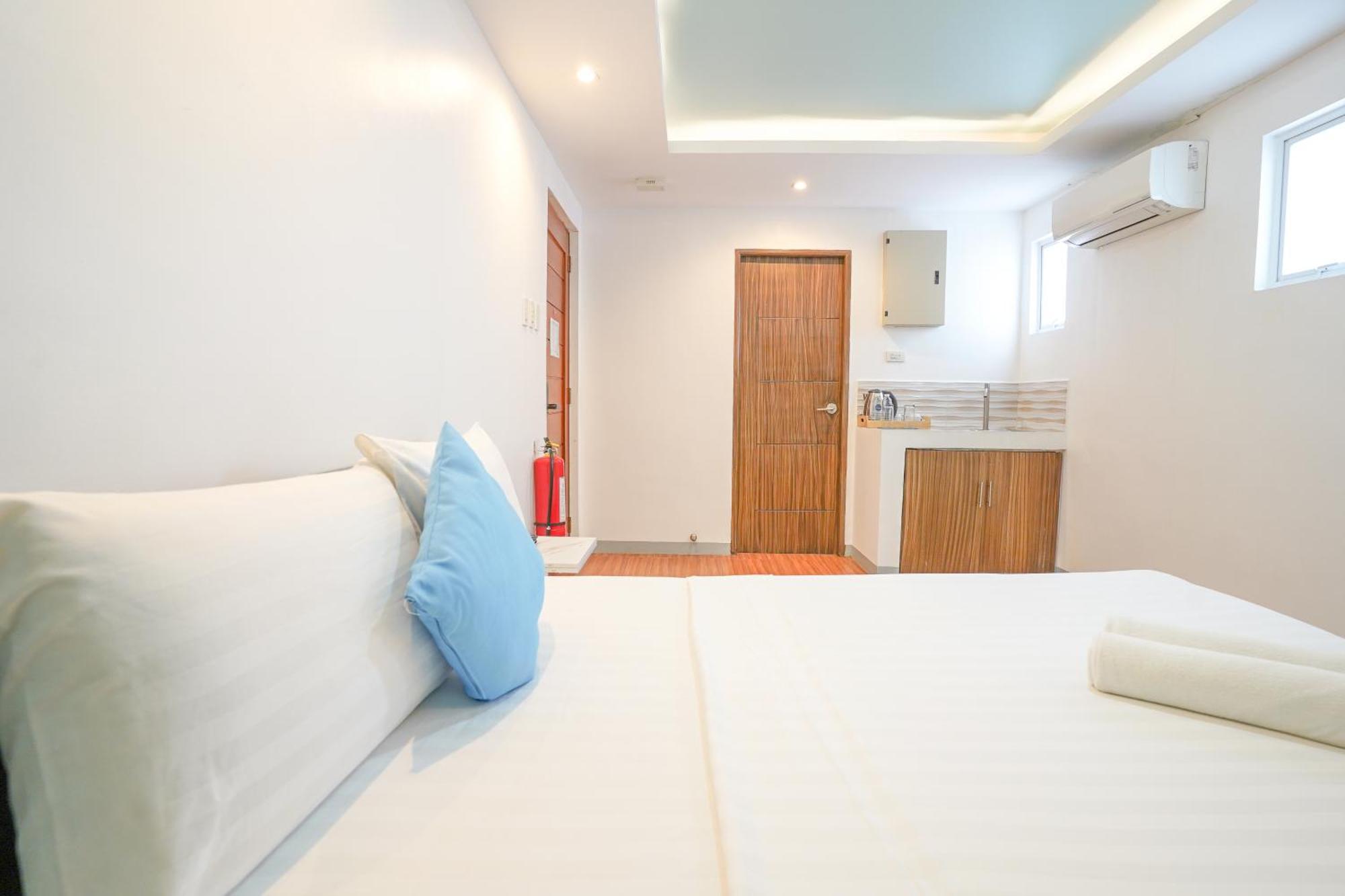 Arzo Hotel Premier Makati City Dış mekan fotoğraf