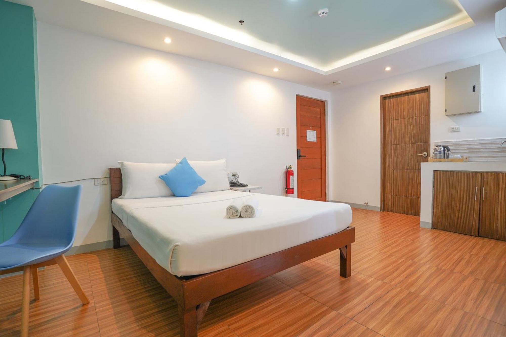 Arzo Hotel Premier Makati City Dış mekan fotoğraf
